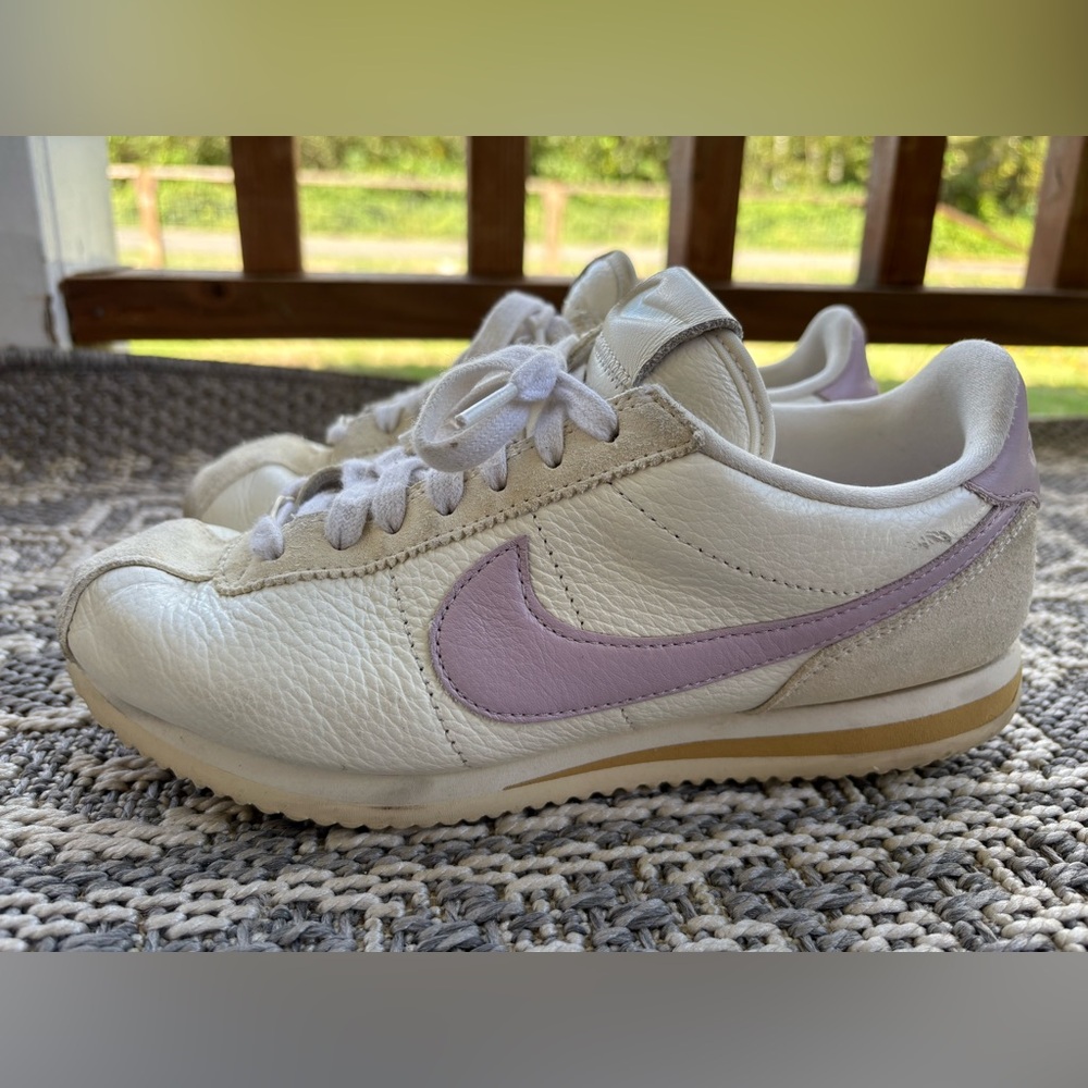 WMN Size 8 - Nike Cortez Basic SE Sail Iced Lilac FJ4608-133